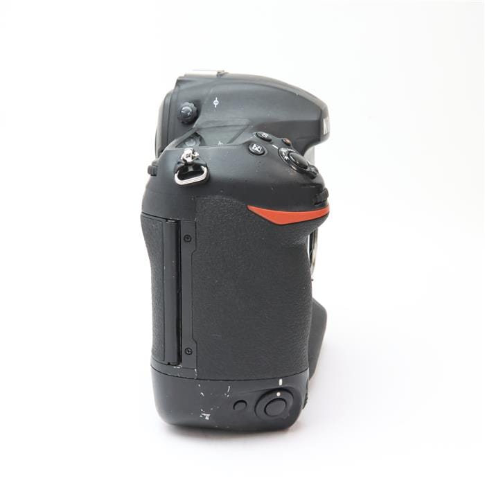 【動作好調】 Nikon ニコン D5 XQD ボディ デジタル一眼カメラ 中古】Nikon ニコン D5 XQD-Type デジタル一眼レフカメラ 元箱