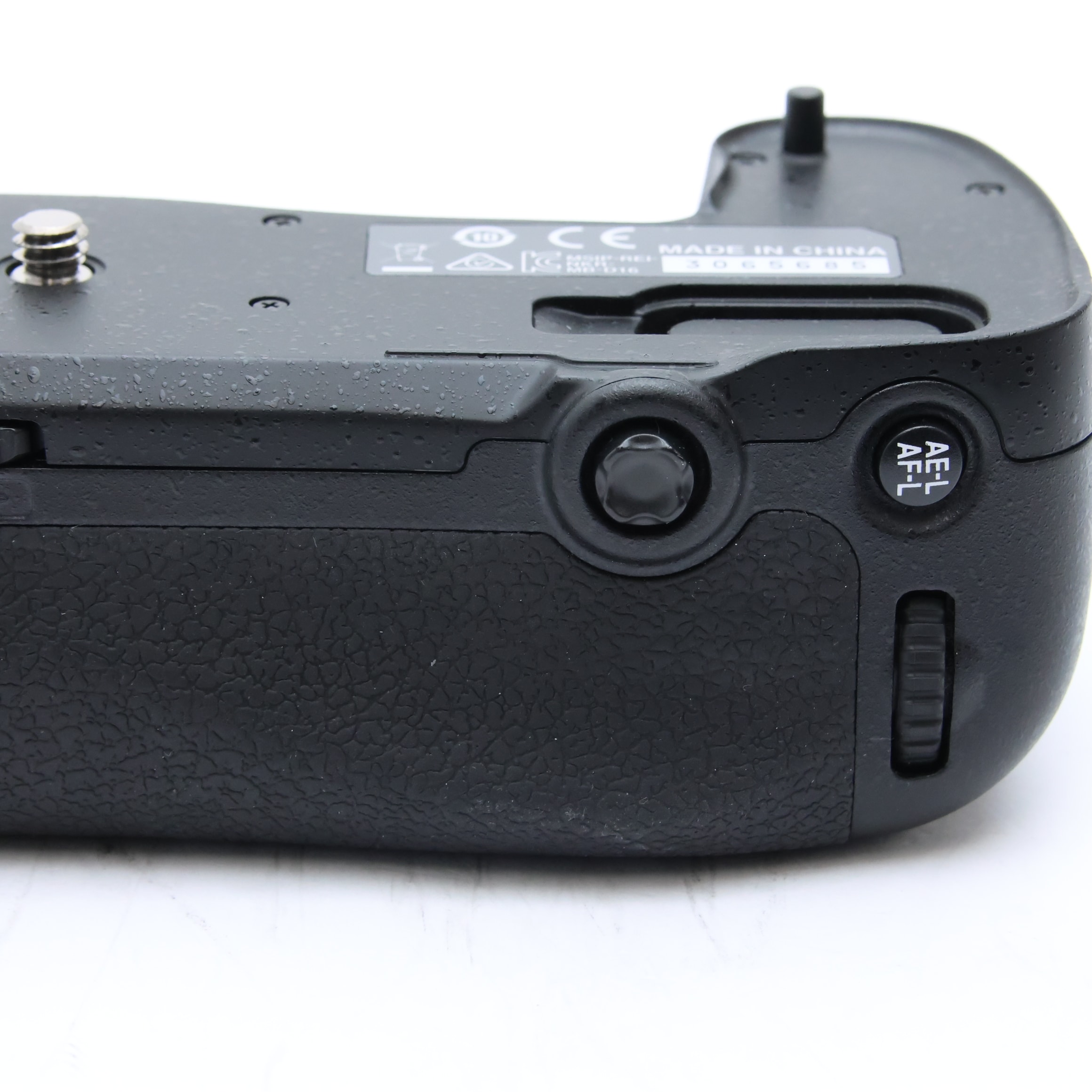Nikon マルチパワーバッテリーパック MB-D16 未使用品 中古)Nikon (ニコン) マルチパワーバッテリーパック MB-D16（商品ID