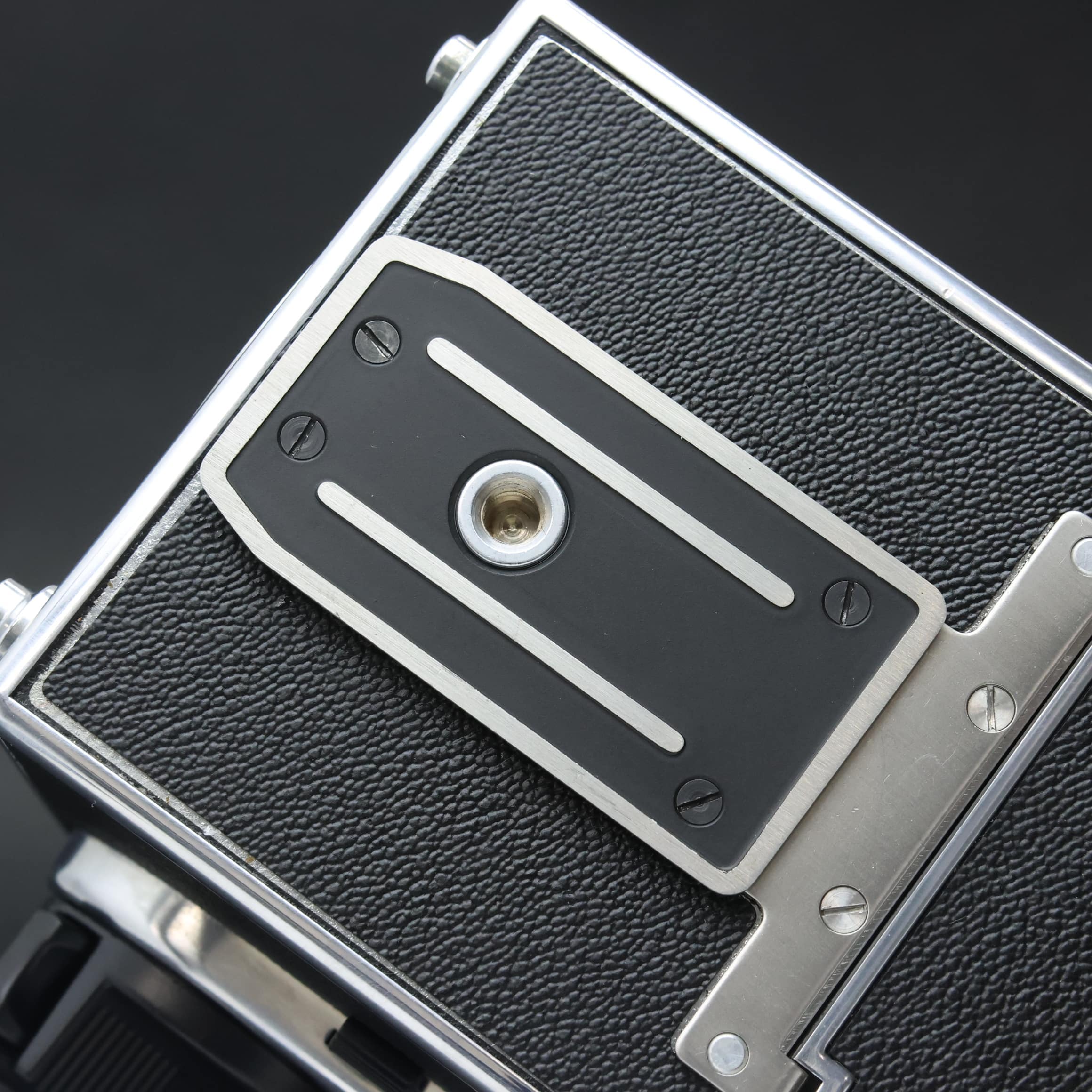 ジャンク品　ハッセルブラッド　503CX + CF80mm F2.8 + A12 中古)HASSELBLAD (ハッセルブラッド) 503CX +CF80mm F2.8 +A12 50周年