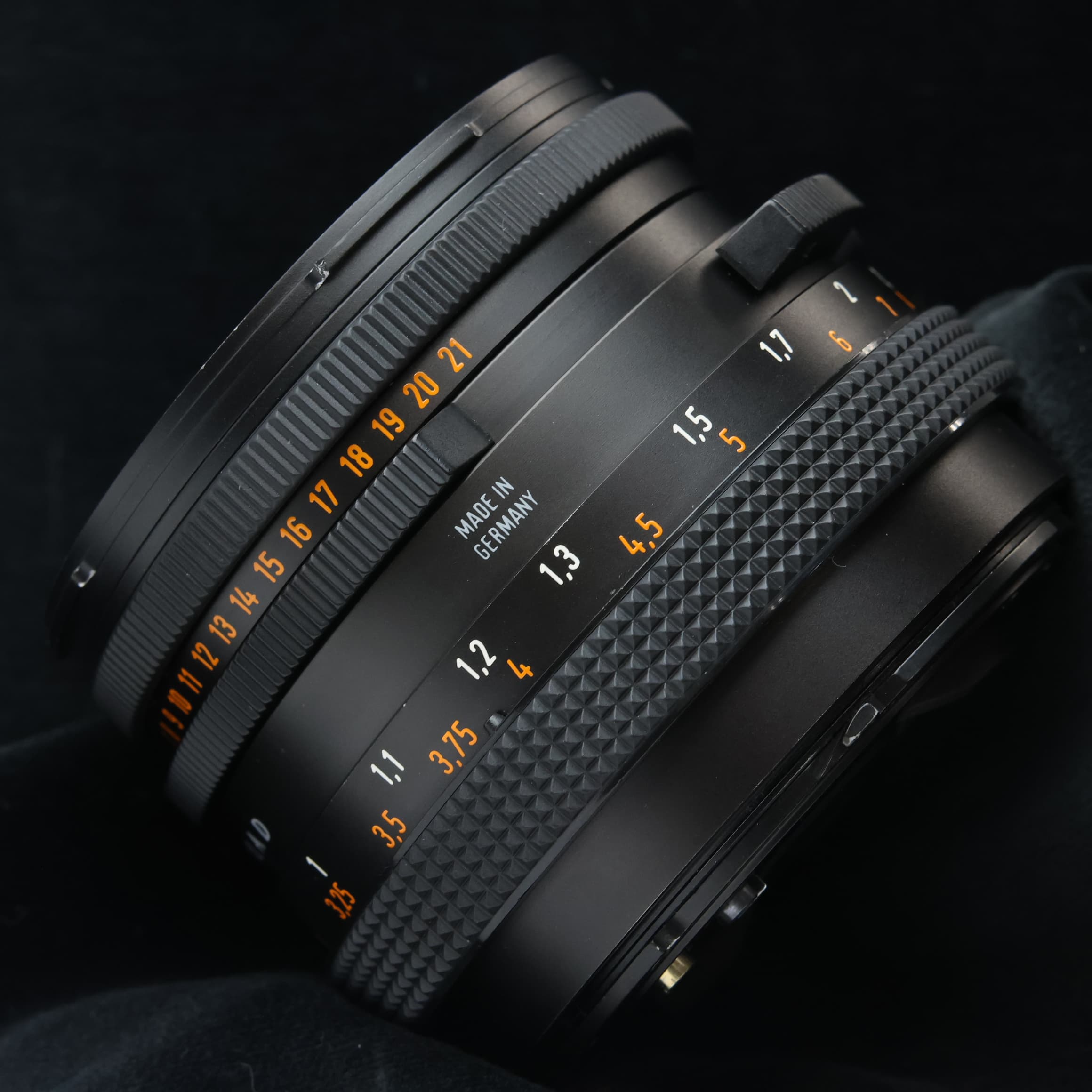 中古)HASSELBLAD (ハッセルブラッド) 503CX +CF80mm F2.8 +A12 50周年