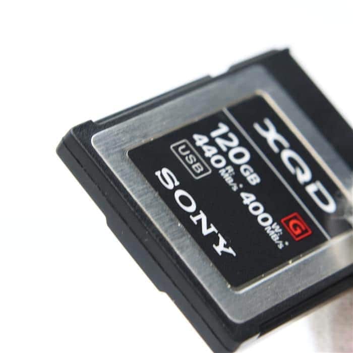 Sony SONY XQDカード120GB 4枚セット+XQDアダプター カード Sony SONY XQDカード120GB 4枚セット+XQDアダプター カード