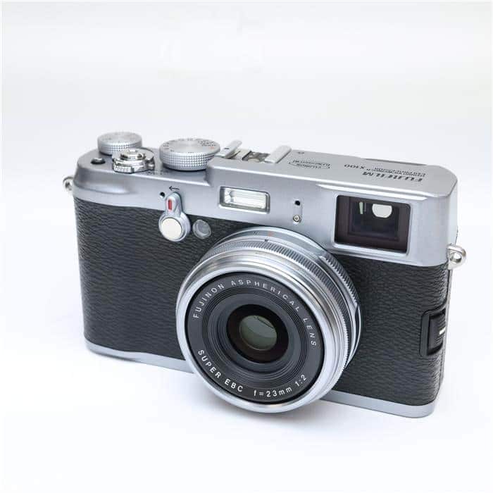 FinePix X100