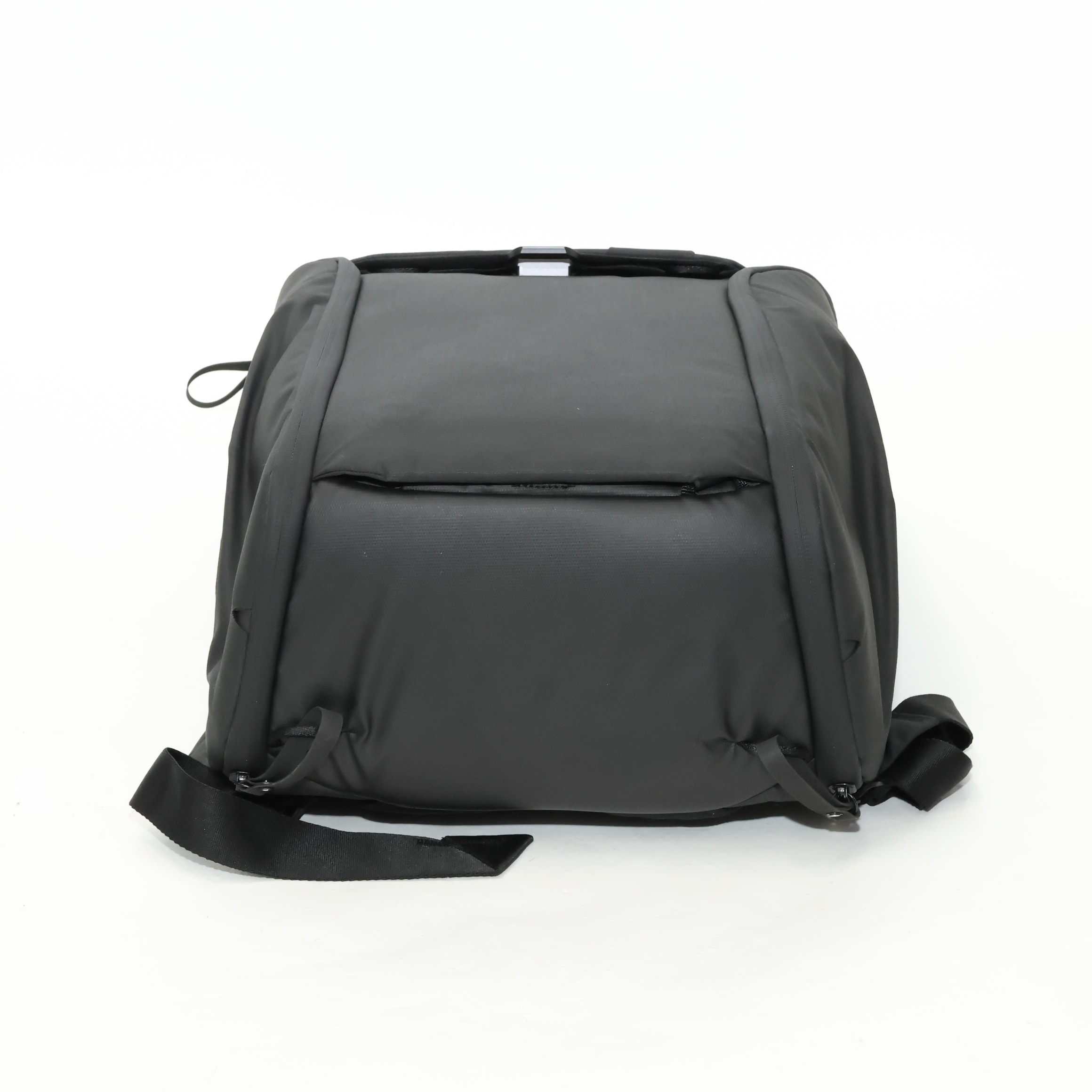 中古)peak design (ピークデザイン) エブリデイバックパック 30L V2