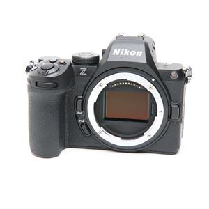 Nikon (ニコン) Z5II ボディ メイン