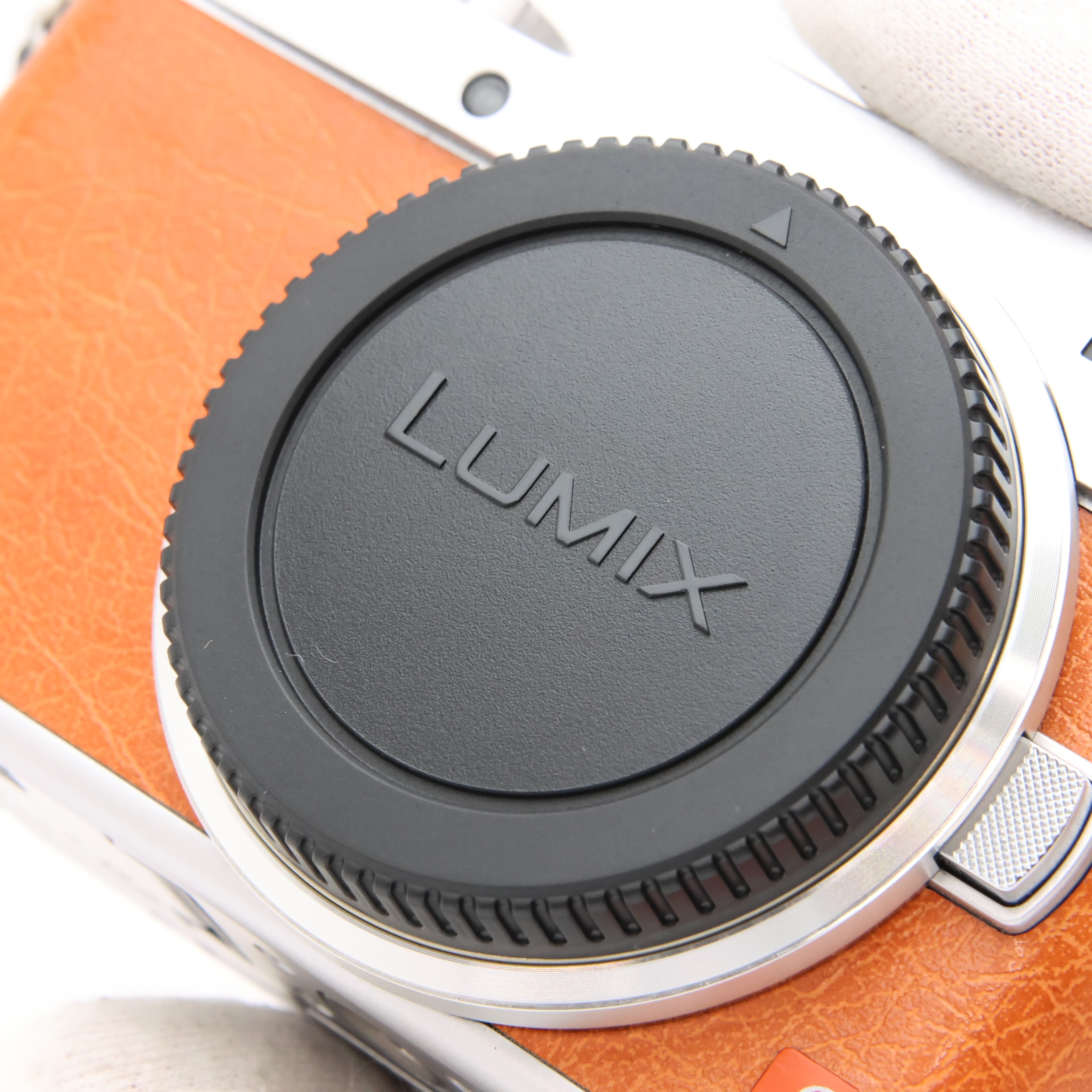 中古)Panasonic (パナソニック) LUMIX GF9 ボディ DC-GF9 オレンジ 