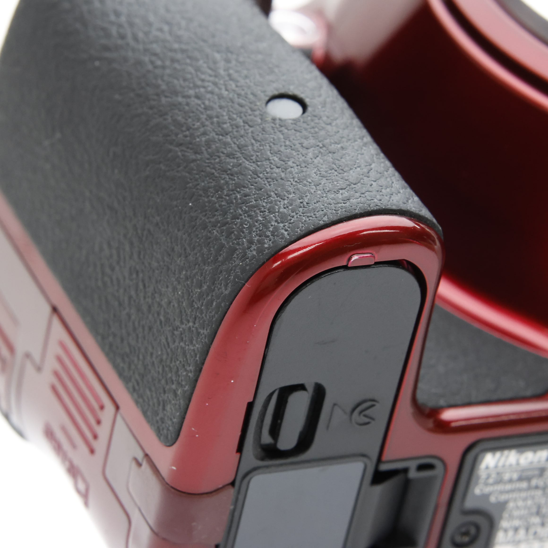 中古)Nikon (ニコン) D5500 ダブルズームキット レッド（商品ID