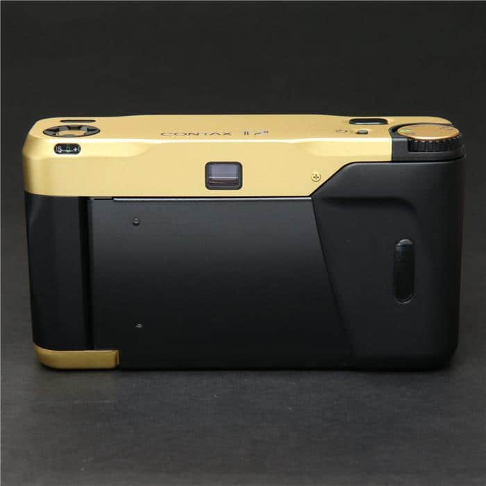CONTAX コンタックス T2 CONTAX T2｜撮りたい瞬間を逃さず、一台で何でも撮れるカメラ
