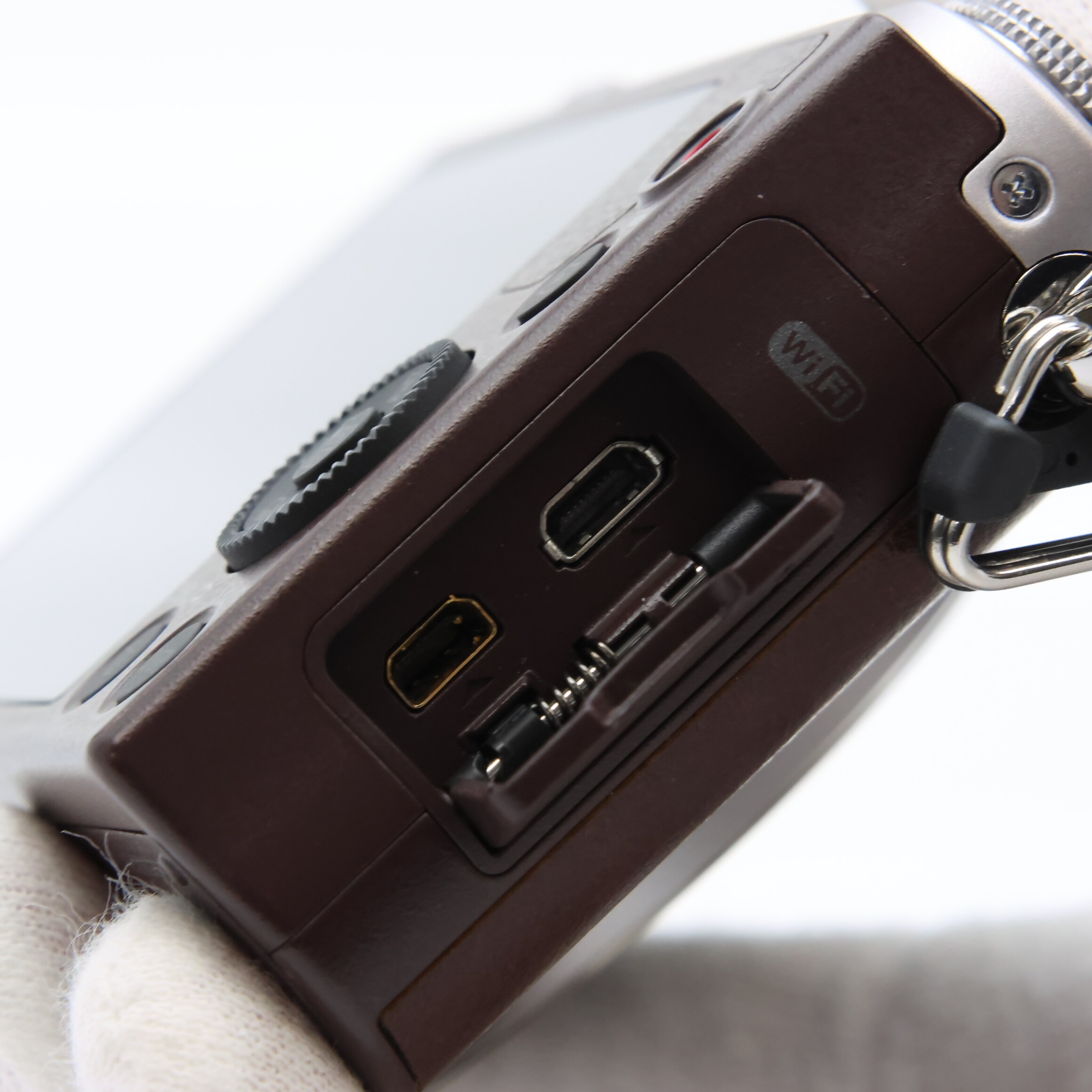 中古)Panasonic (パナソニック) LUMIX GM1S ボディ DMC-GM1S ブラウン