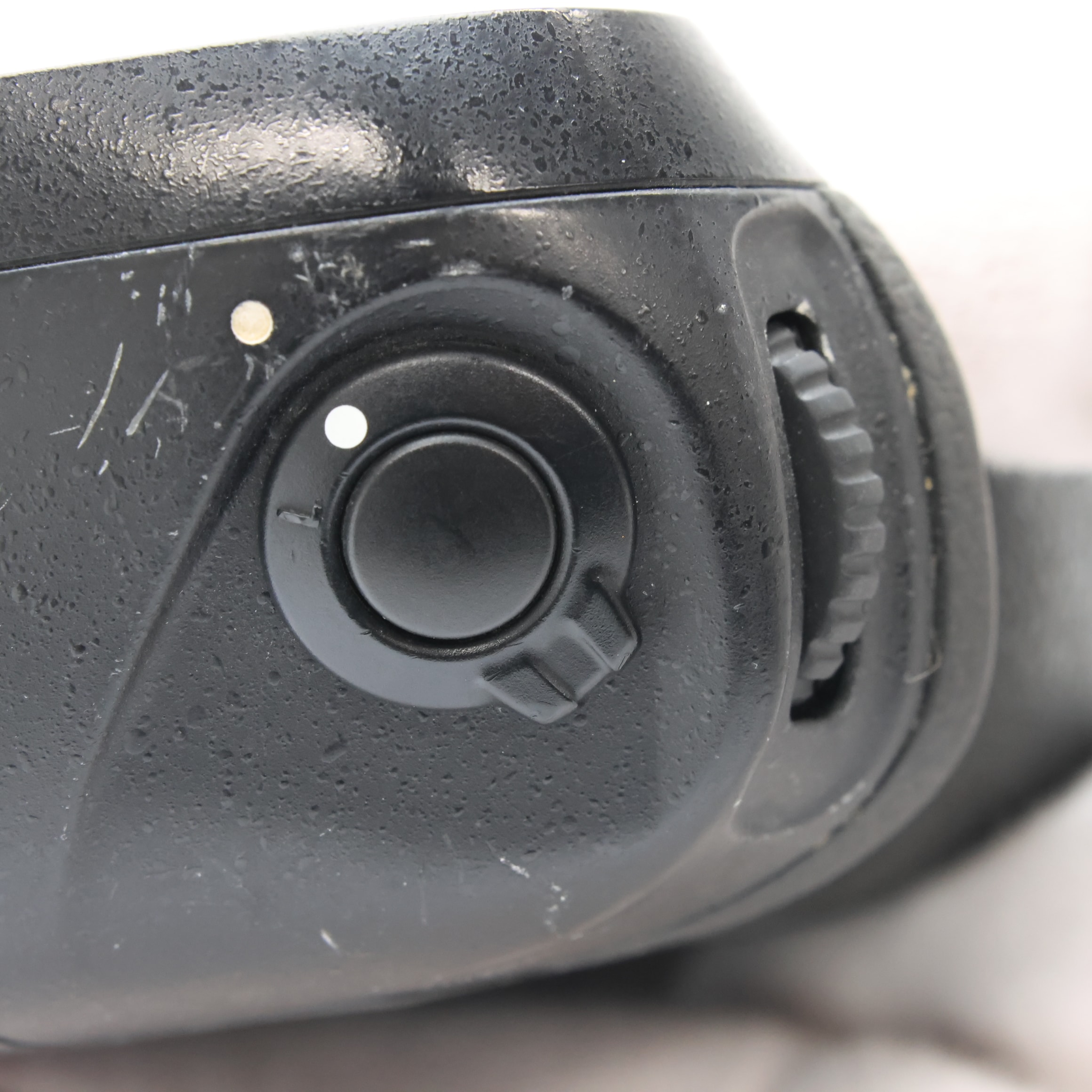 中古)Nikon (ニコン) マルチパワーバッテリーパック MB-D12（商品ID