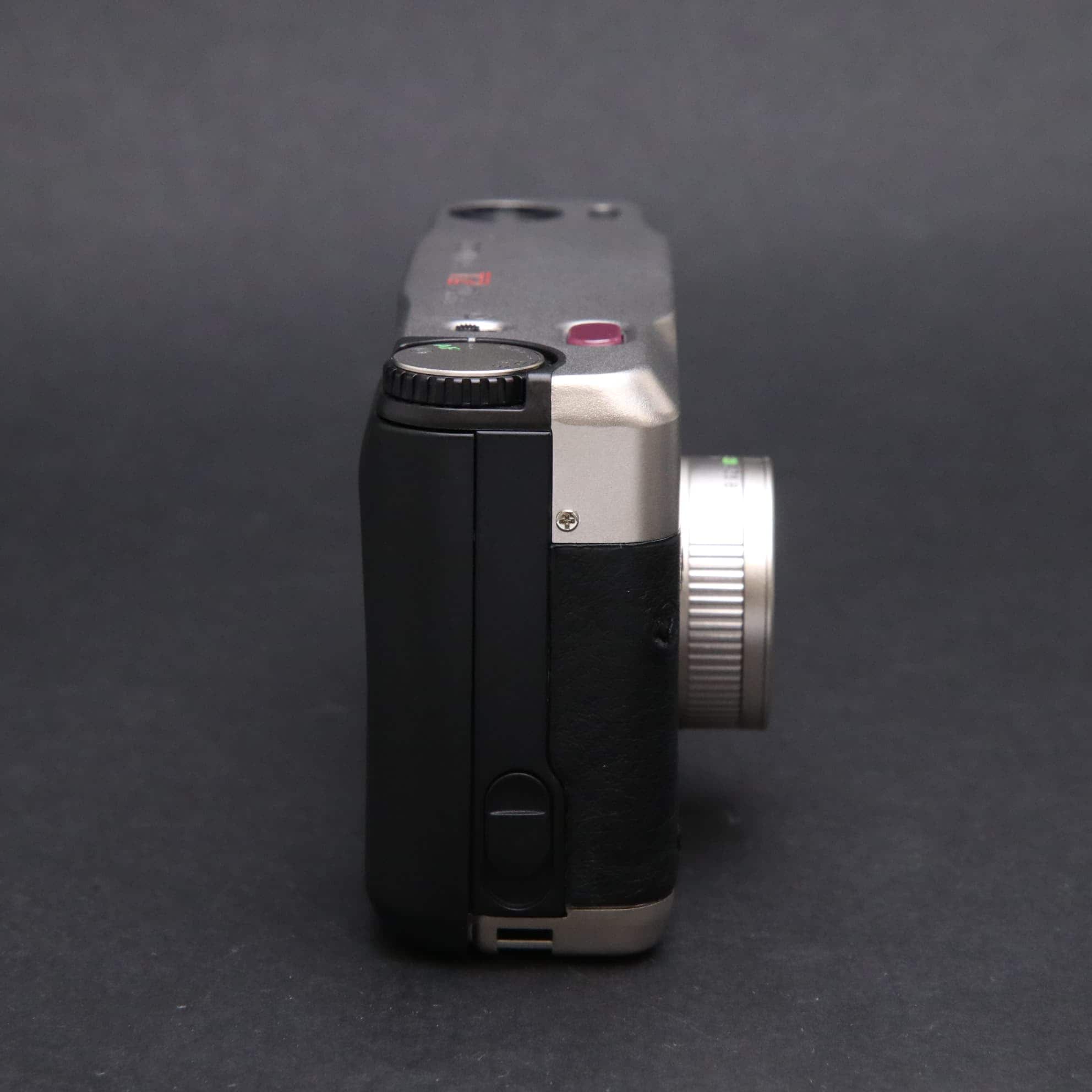 中古)CONTAX (コンタックス) T2 プラチナ（商品ID：3717015805632