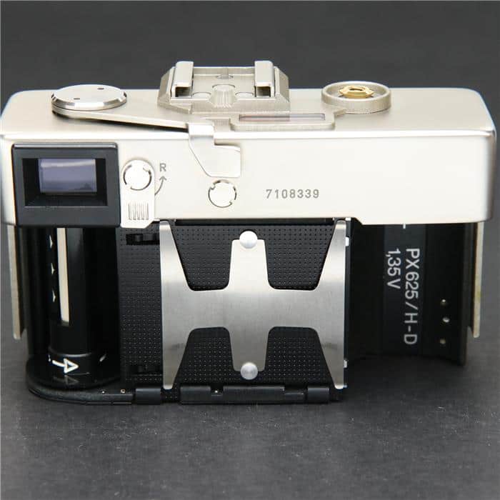 中古)Rollei (ローライ) ローライ 35クラシック (プラチナ)（商品ID