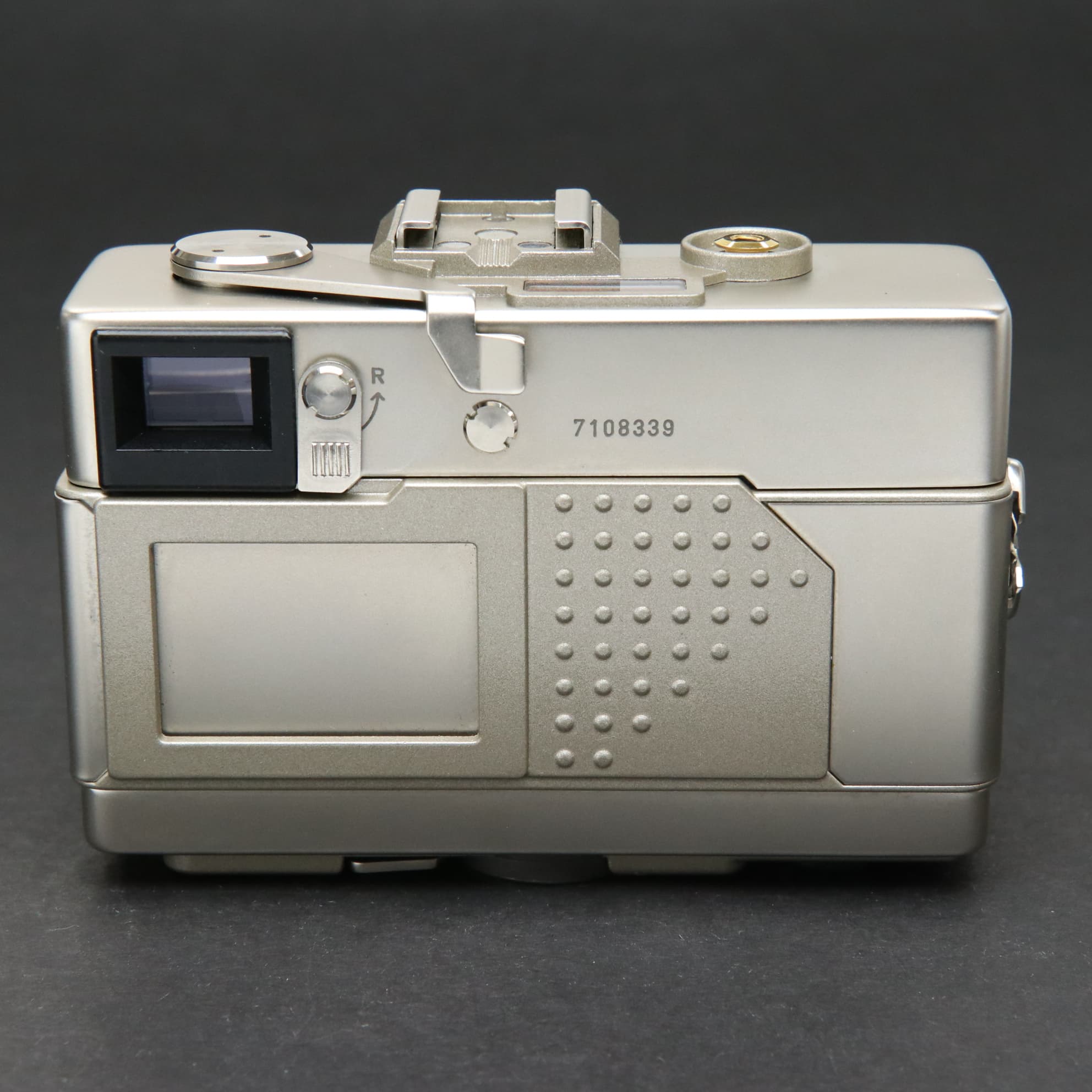 中古)Rollei (ローライ) ローライ 35クラシック (プラチナ)（商品ID