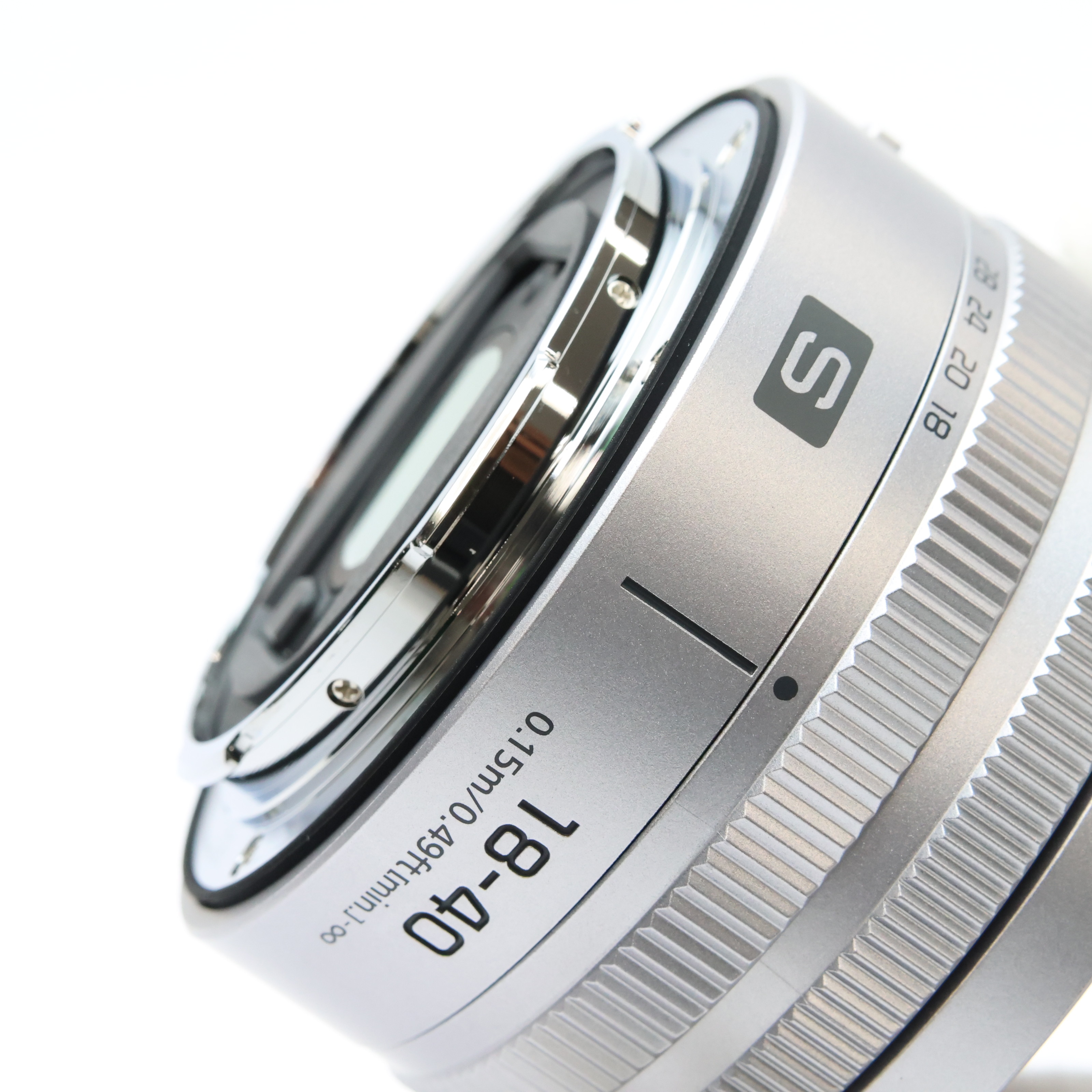 中古)Panasonic (パナソニック) LUMIX S 18-40mm F4.5-6.3 シルバー