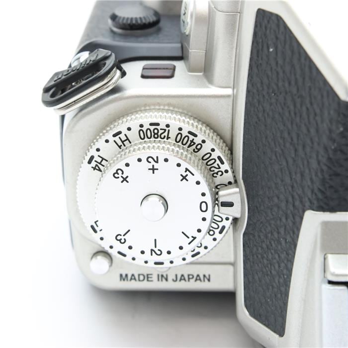 Nikon - ■14358ショット■Df ボディ シルバー 179006 Nikon - □14358ショット□Df ボディ シルバー 179006の通販 by
