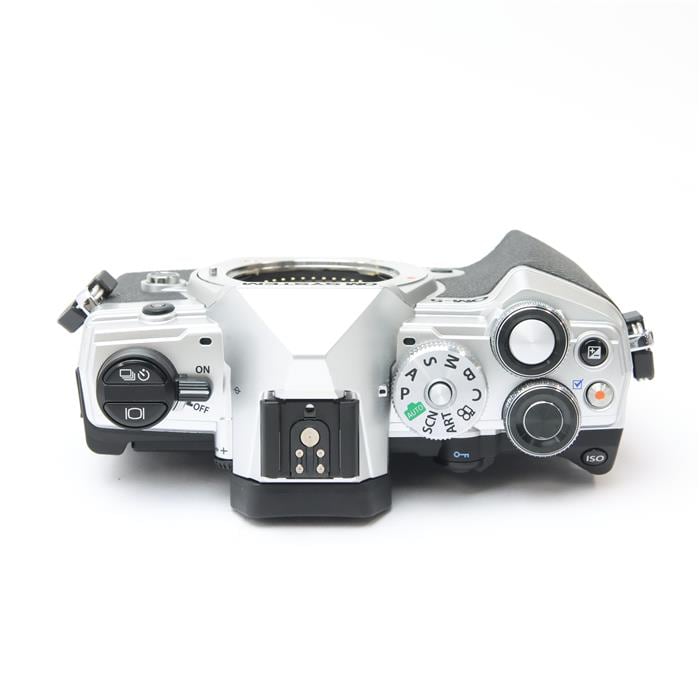 OLYMPUS - 【中古】(オーエムシステム) OM SYSTEM OM-5シルバー+グリップECG-5 中古)OM SYSTEM（オーエムシステム） OM-5 ボディ シルバー