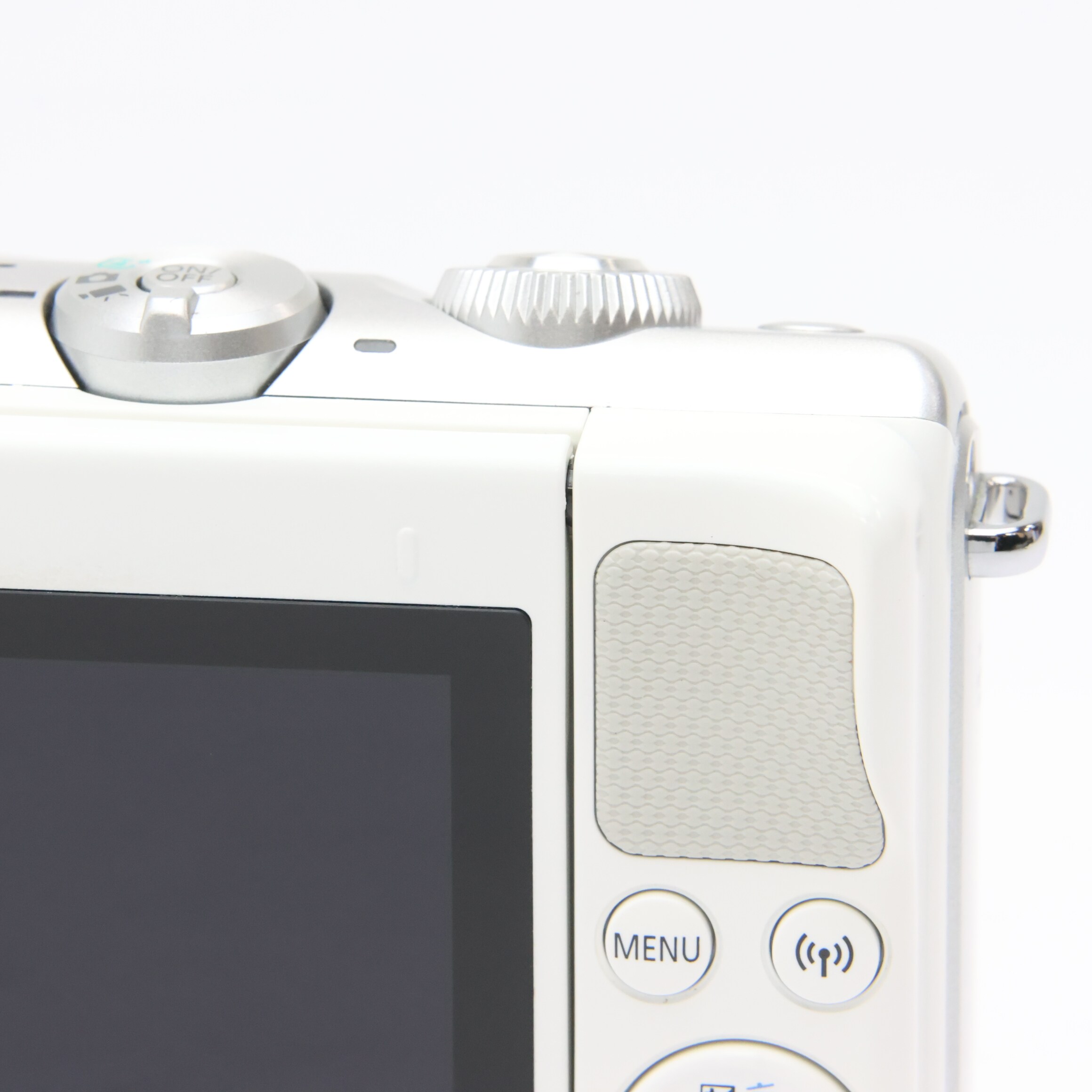 中古)Canon (キヤノン) EOS M100 ボディ ホワイト（商品ID