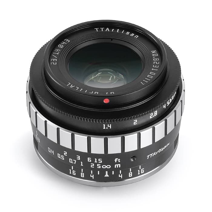 新品)銘匠光学 (めいしょうこうがく) TTArtisan 23mm F1.4 C (フジ