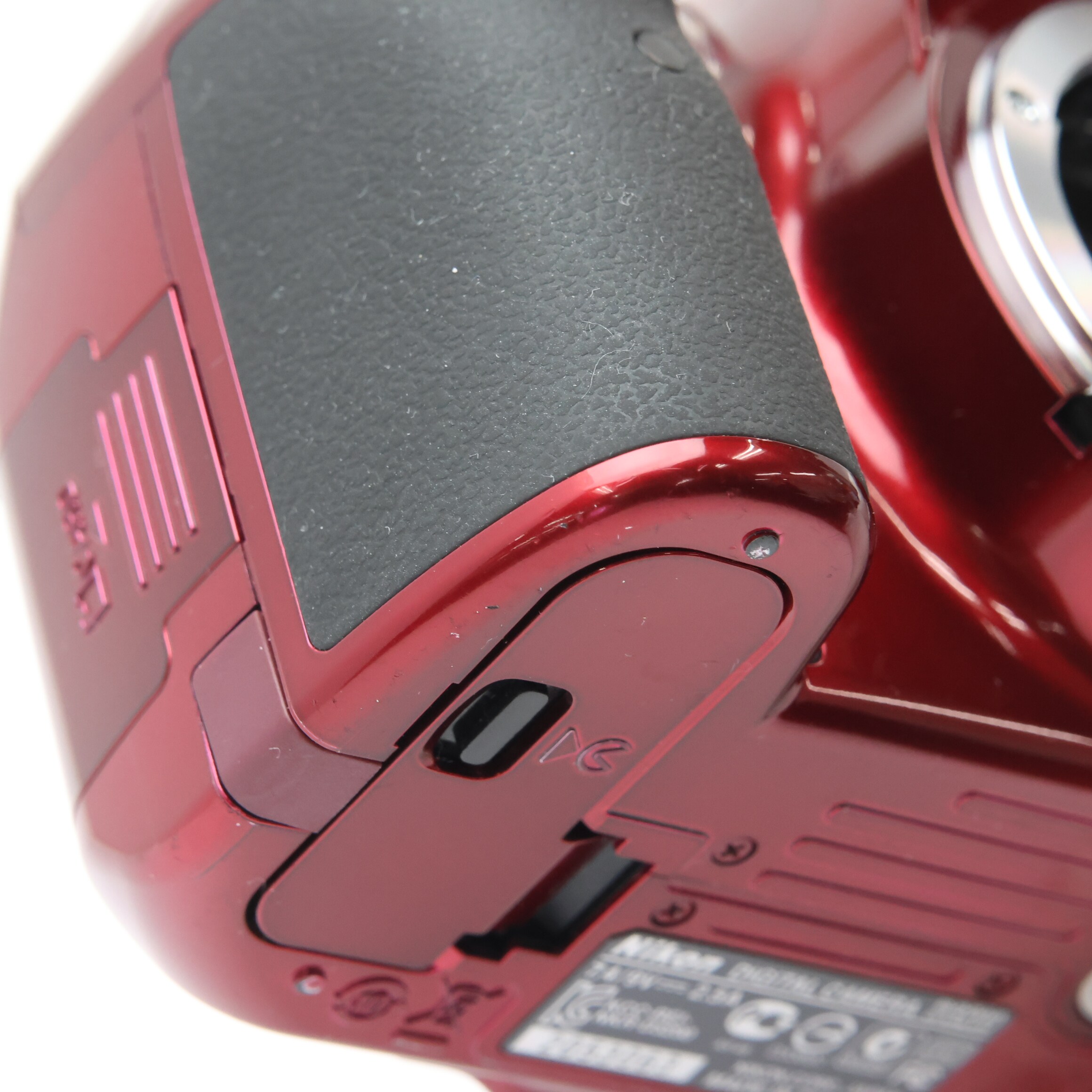 中古)Nikon (ニコン) D3200 200mmダブルズームキット レッド（商品ID 
