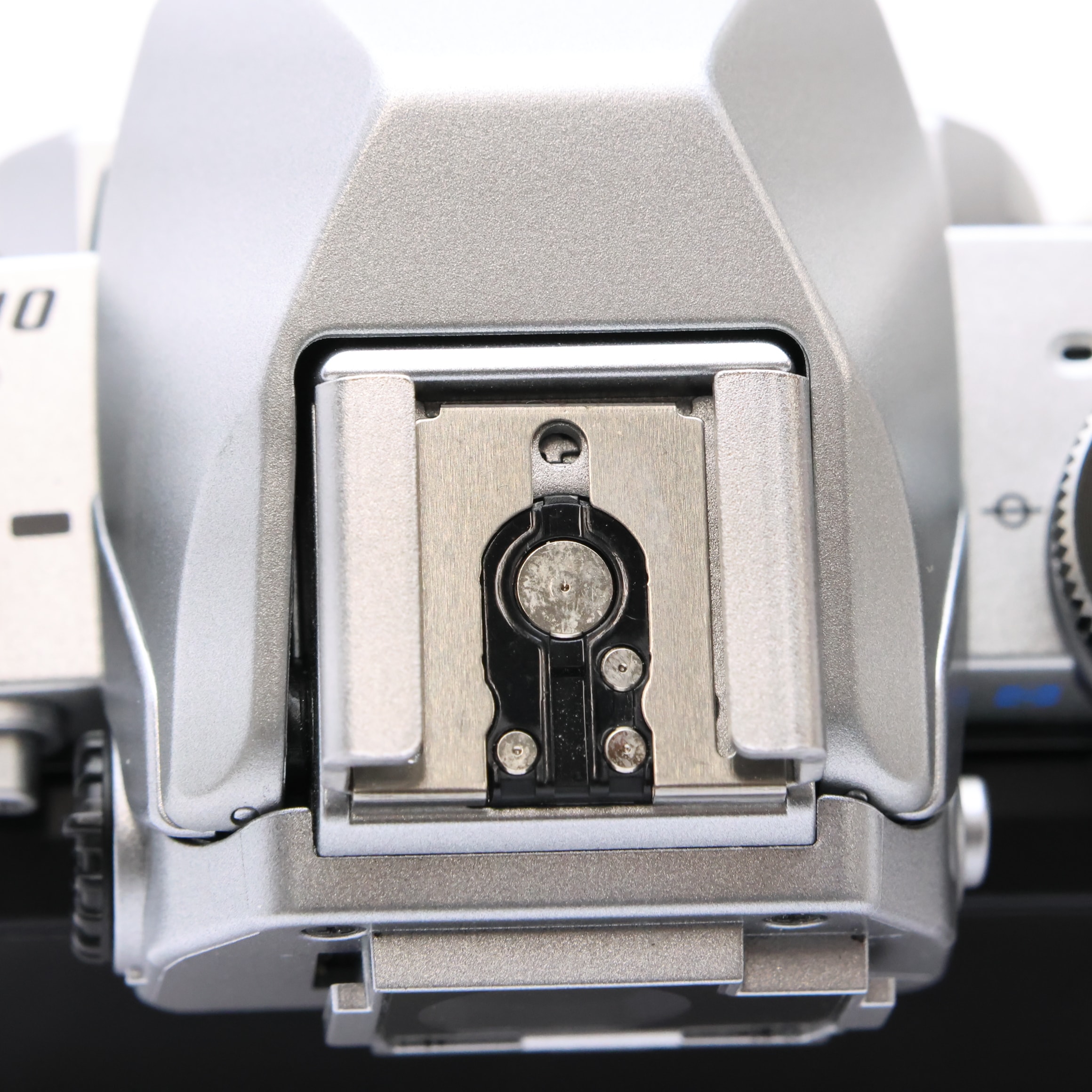 中古)OLYMPUS (オリンパス) OM-D E-M10 ボディ シルバー（商品ID