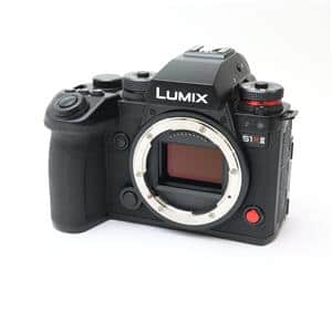 Panasonic - 10/1 削除予定　panasonic  lumix S1R 周辺機器、箱付き 概要 デジタル一眼カメラ/ボディ DC-S1R | LUMIX（ルミックス