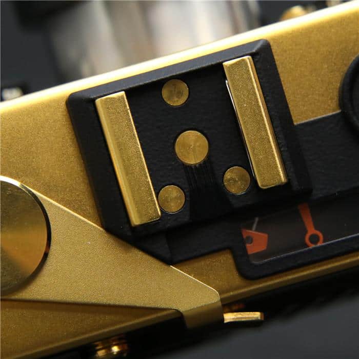 Rollei ローライ 35シリーズ用部品（カメラの下カバー 金色） 中古)Rollei (ローライ) ローライ 35クラシック (ゴールド)（商品ID