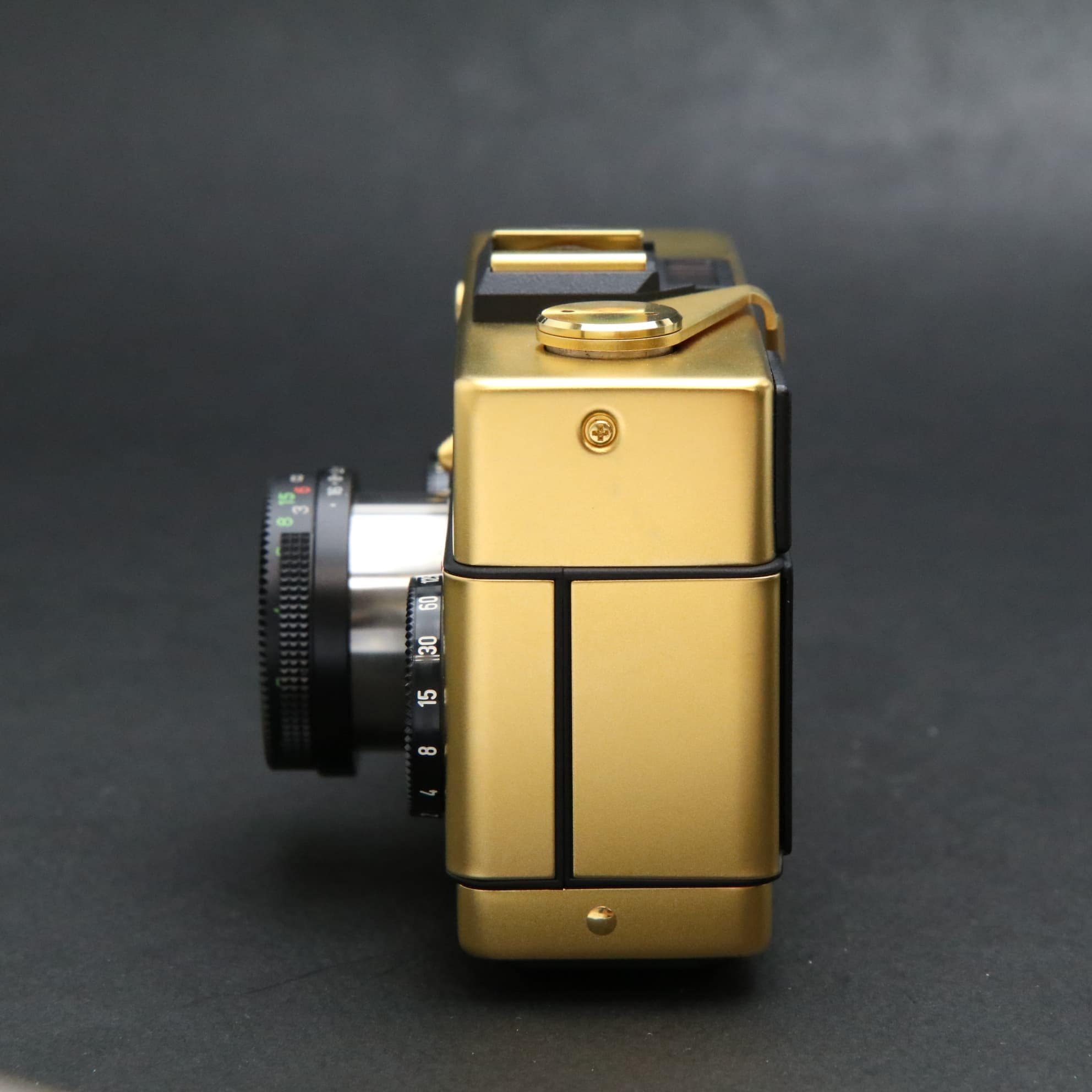 中古)Rollei (ローライ) ローライ 35クラシック (ゴールド)（商品ID