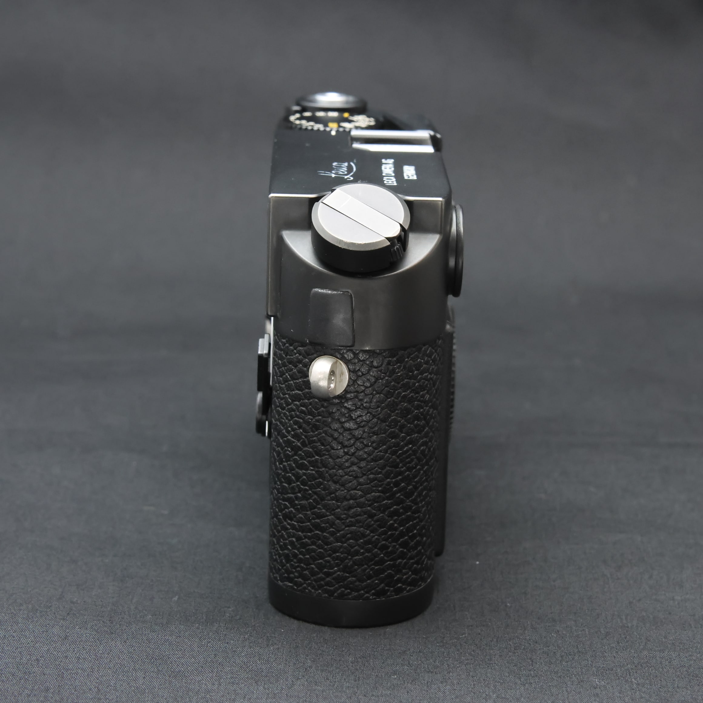 【美品】Leica M7 ブラック 0.72 Japan engrave OH済 中古)Leica (ライカ) M7 0.72 JAPAN ブラック（商品ID：3717021693667