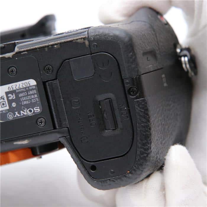 SONY α7RIII ILCE-7RM3 バッテリーグリップ付き 【公式通販】