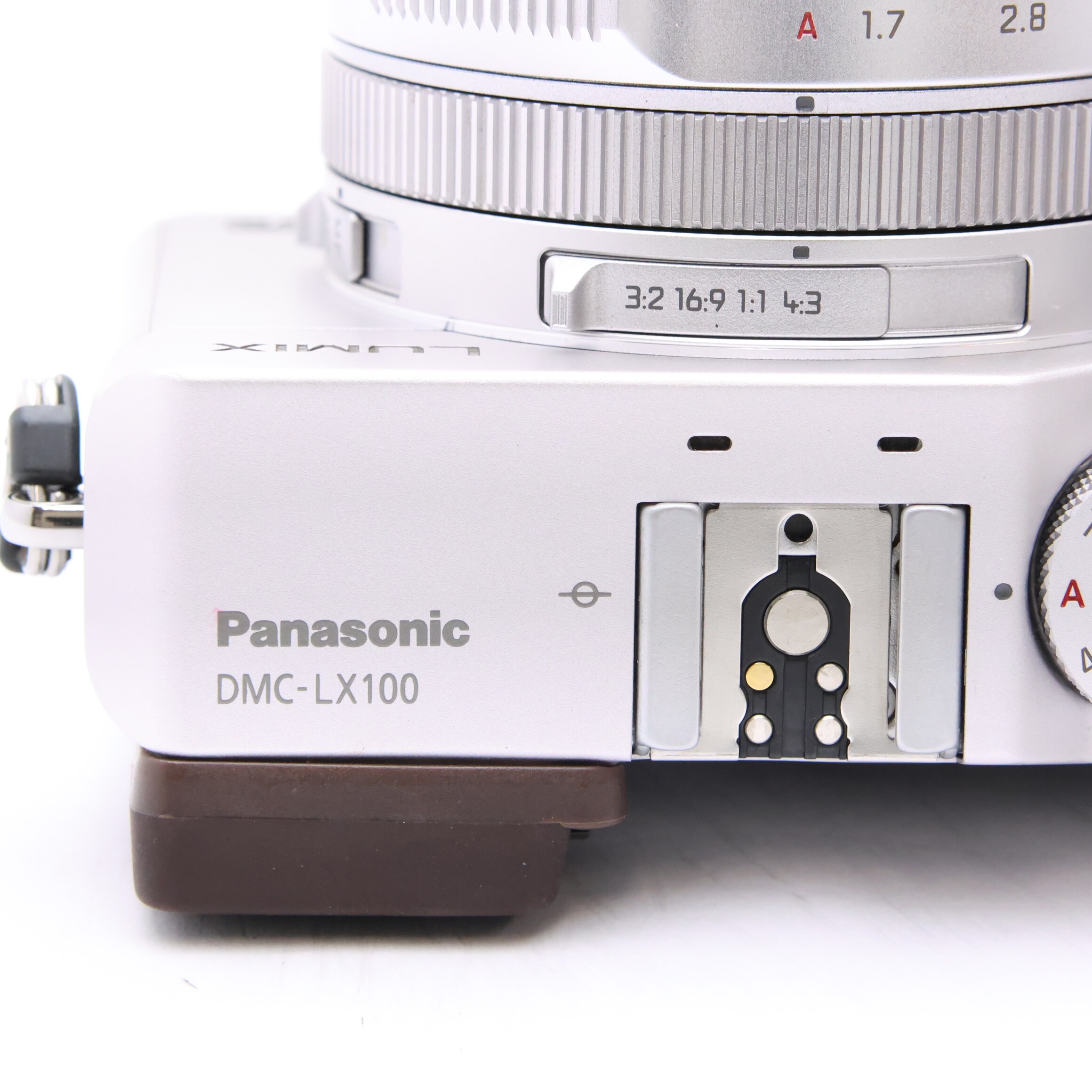 中古)Panasonic (パナソニック) LUMIX LX100 DMC-LX100-S シルバー