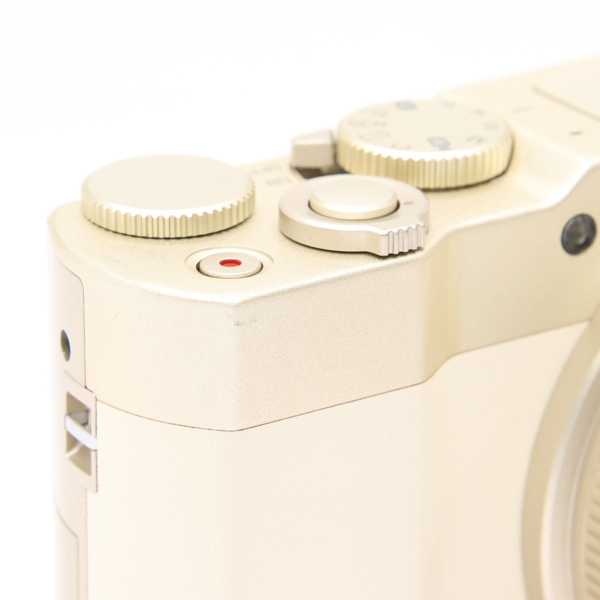 中古)Leica (ライカ) C-LUX ライトゴールド（商品ID：3717030675692