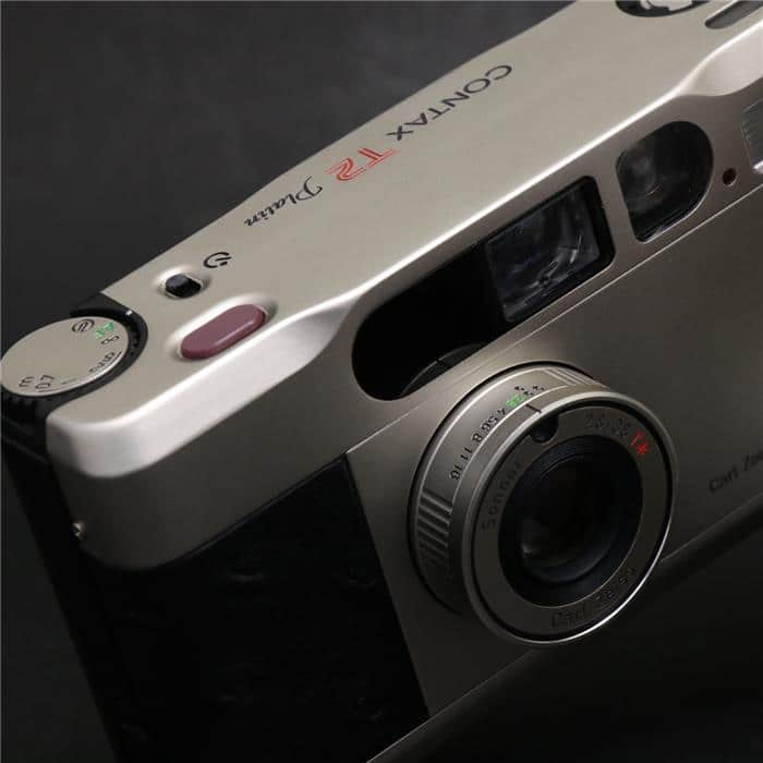 ブランドのギフト 中古)CONTAX (コンタックス) T2 (プラチナ) + DATA BACK T2 フィルムカメラ