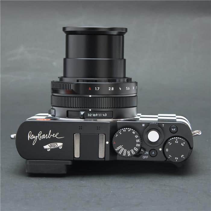 D-LUX7 Vans x Ray Barbee