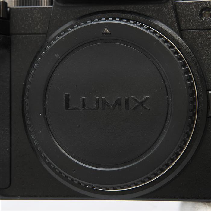 元箱付き 極上品 パナソニック LUMIX DC-G100 ボディ 元箱付き 極上品 パナソニック LUMIX DC-G100 ボディ
