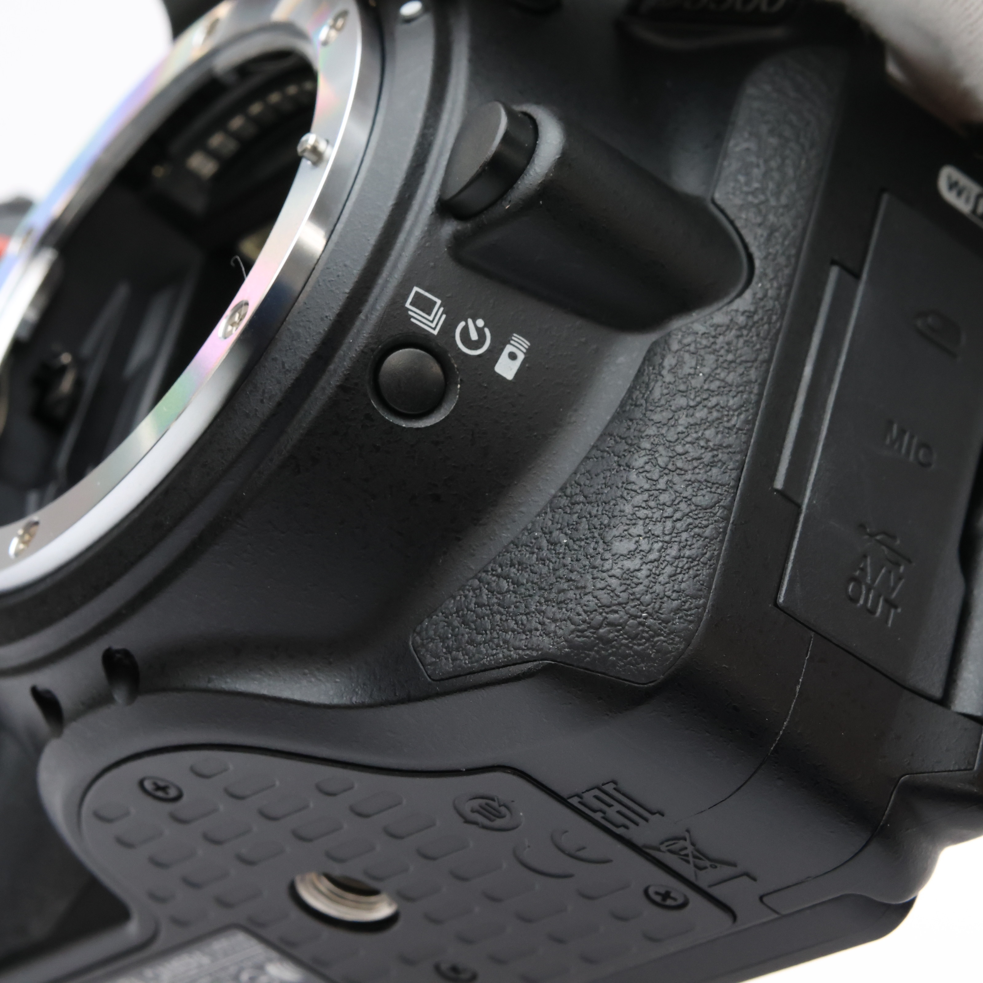 中古)Nikon (ニコン) D5500 18-140 VR レンズキット ブラック（商品ID