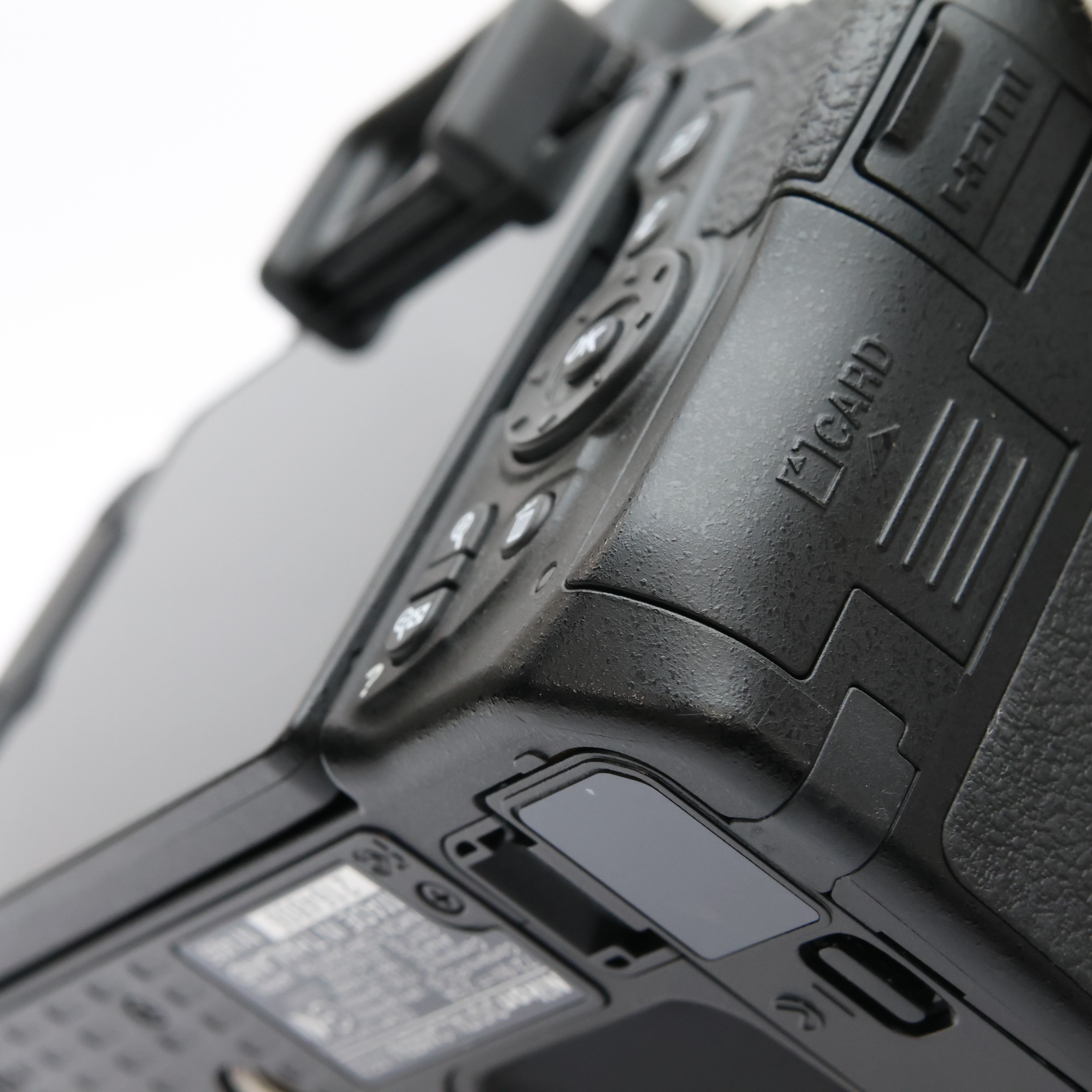 中古)Nikon (ニコン) D5500 18-140 VR レンズキット ブラック（商品ID