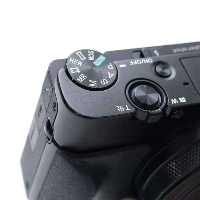 Cyber-shot DSC-RX100M7