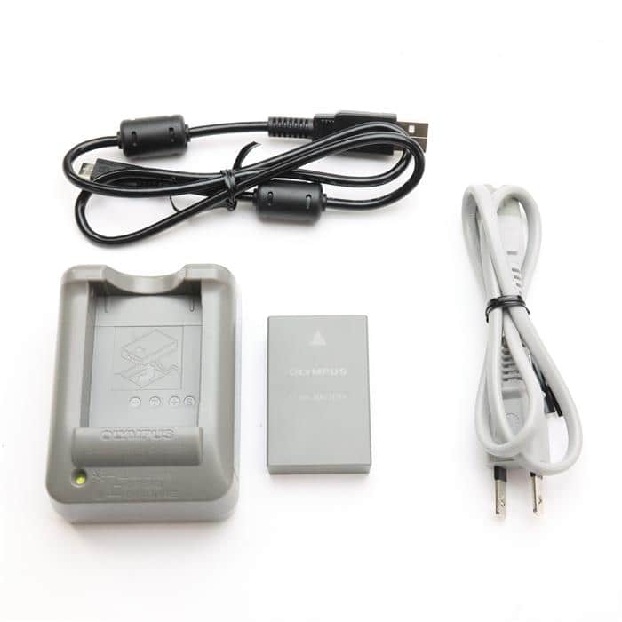 ★破格★ OLYMPUS E-M10 Mark III ダブルズームキット Amazon.co.jp: OLYMPUS ミラーレス一眼 OM-D E-M10 MarkIII EZダブル