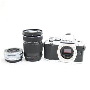 Olympus E-M10iii ミラーレス一眼本体とレンズ（今なら予備電池も