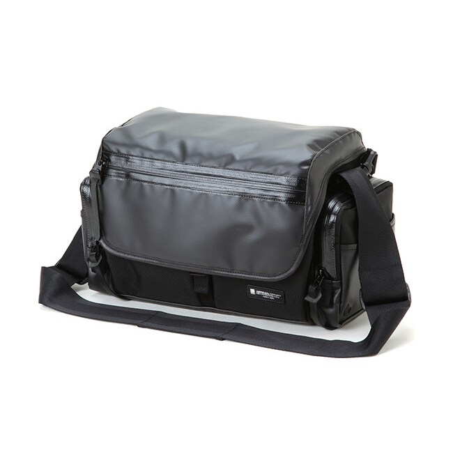 ARTISAN&ARTIST (アルティザンアンドアーティスト) ショルダーバック WCAM-8500N BLK ブラック