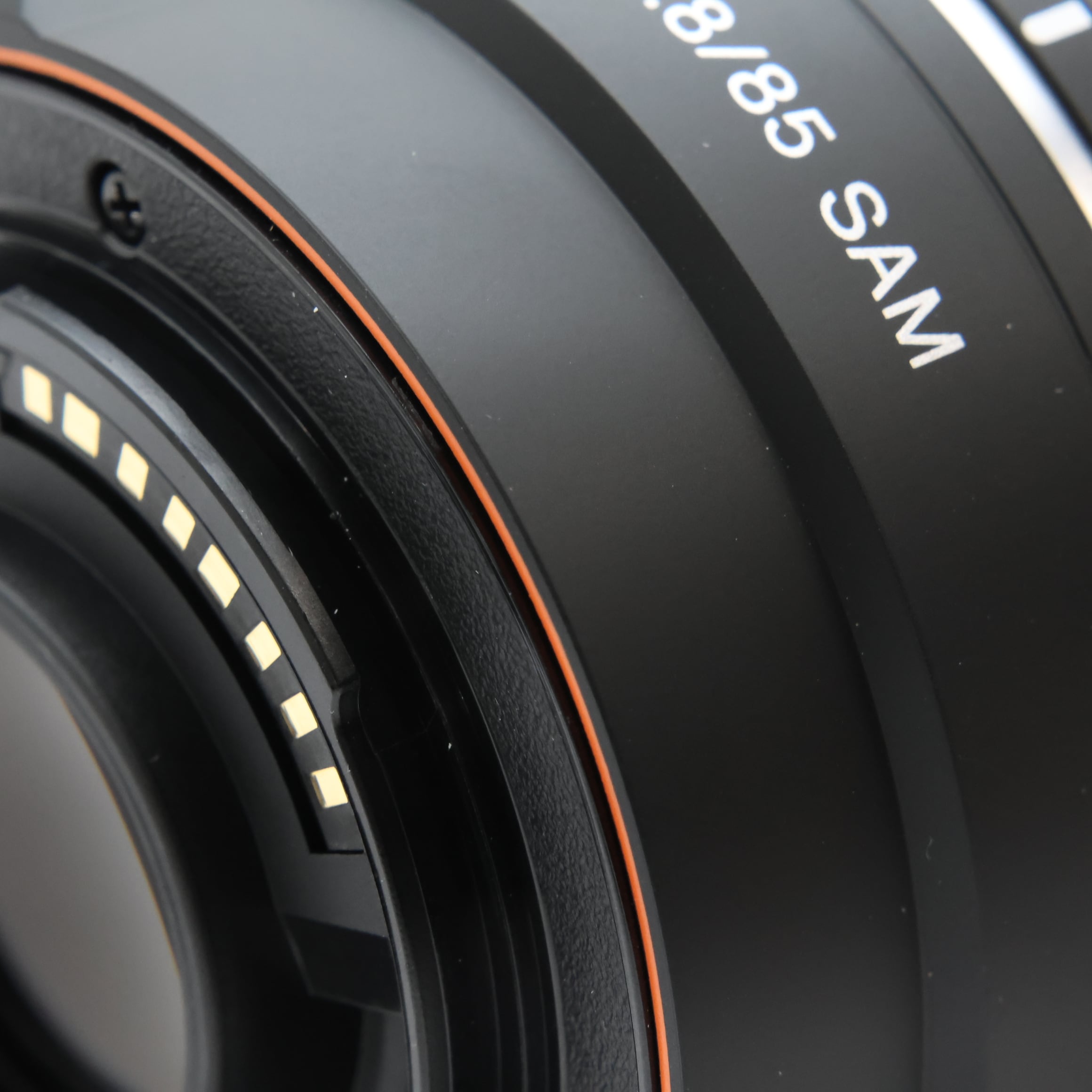 中古)SONY (ソニー) 85mm F2.8 SAM SAL85F28 (ソニーA用)（商品ID 