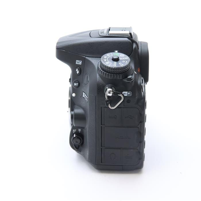 ■ 美品 ■ ニコン　Nikon D7200 ボディ ニコン Nikon D7200 ボディ デジタル 一眼レフ カメラ 中古