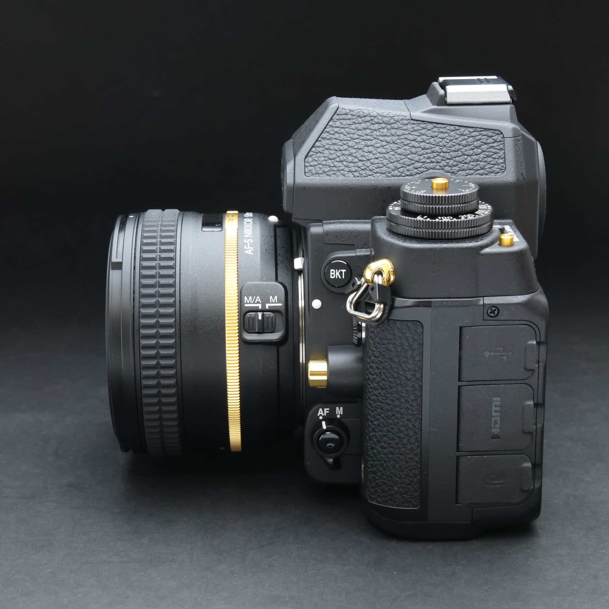 中古)Nikon (ニコン) Df 50mm F1.8G Special Gold Editionキット