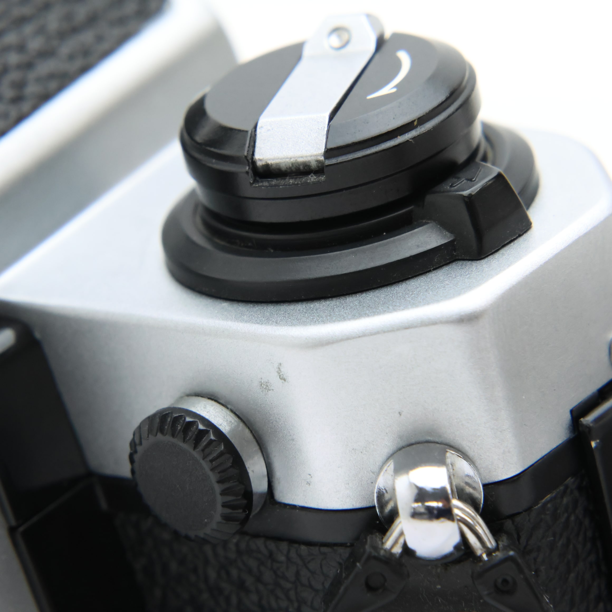 中古)Nikon (ニコン) New FM2 シルバー（商品ID：3717021905739）詳細