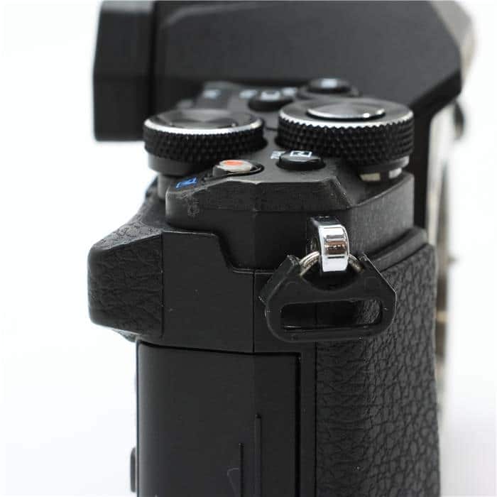 オリンパス OM-D E-M5 Mark II ボディ ブラック ［ジャンク品］ 中古 中古)OLYMPUS (オリンパス) OM-D E-M5 Mark II ボディ ブラック