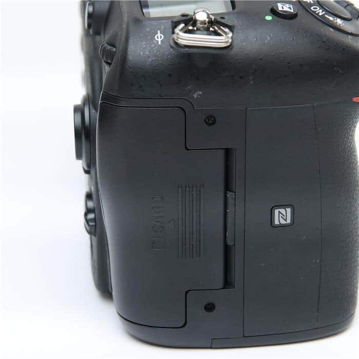 中古)Nikon (ニコン) D7200 18-300 VR スーパーズームキット（商品ID