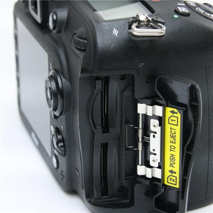 中古)Nikon (ニコン) D7200 18-300 VR スーパーズームキット（商品ID