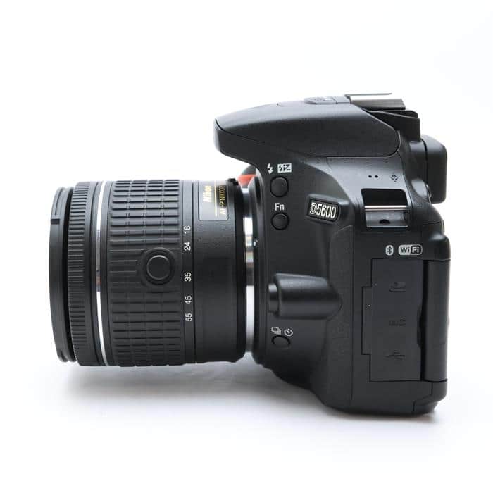 中古)Nikon (ニコン) D5600 ダブルズームキット（商品ID 