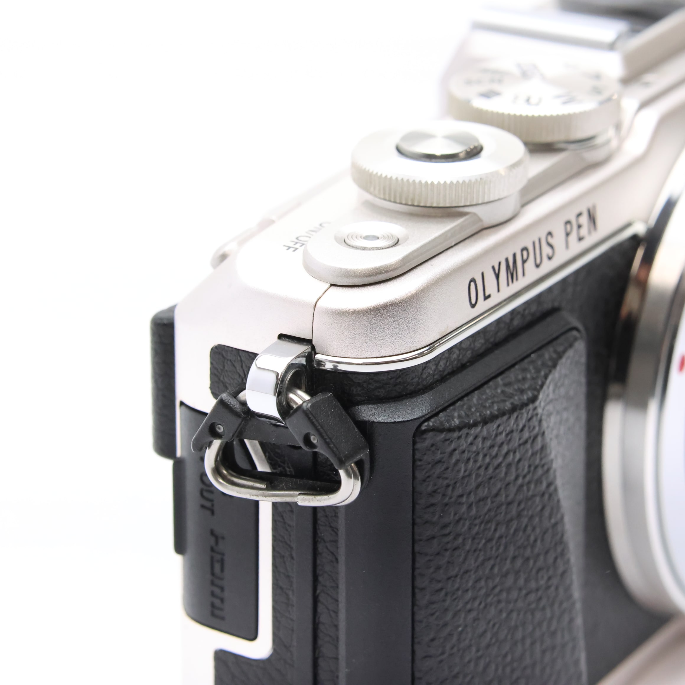 OLYMPUS OLYMPUS PEN E-PL7 ボディ シルバー ミラーレス一眼 PEN E-PL7