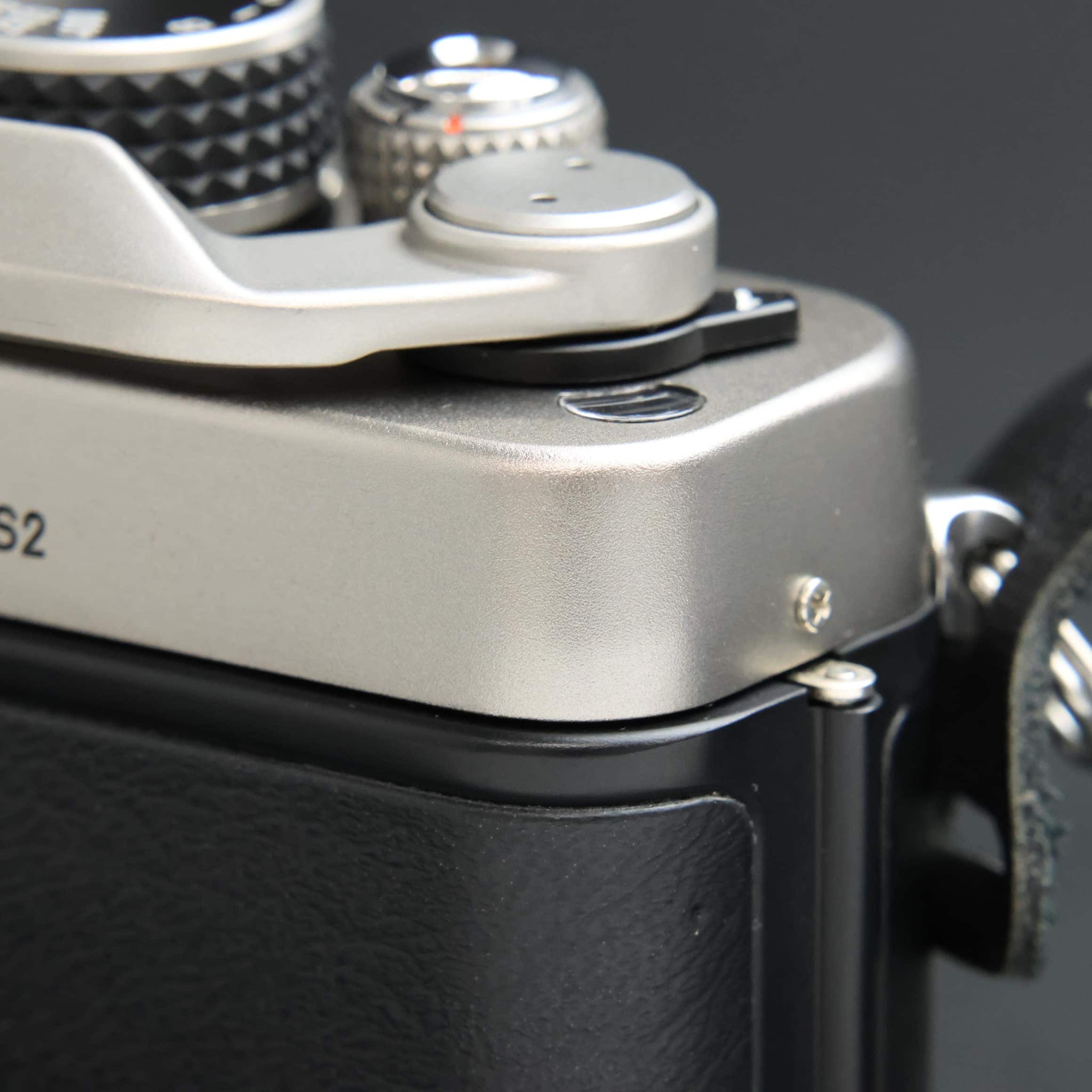 CONTAX コンタックス S2 チタン ボディ 60周年 #1295 ☆希少品☆ CONTAX コンタックス S2 60周年モデル フィルムカメラ