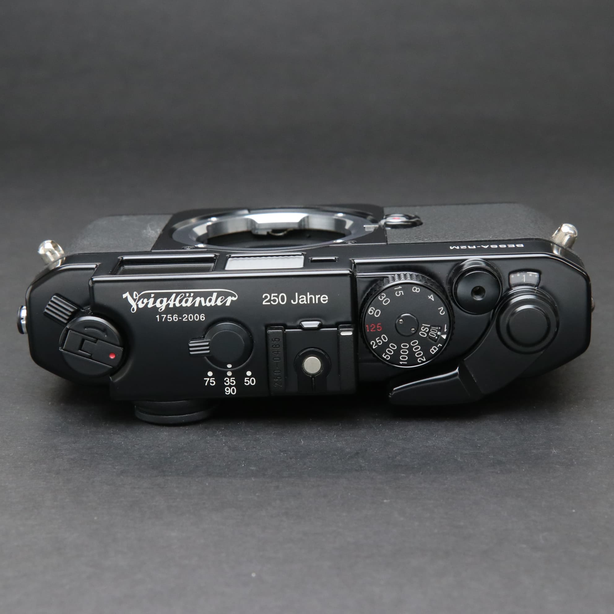 中古)Voigtlander (フォクトレンダー) BESSA R2M 250th ボディのみ